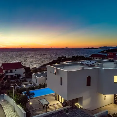 Villa New! Seaview With Heated Pool, A Hot Tub, Finnish Sauna And Billiards