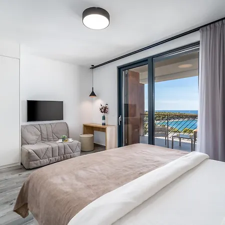 Seaview With Heated Pool, A Hot Tub, Finnish Sauna And Billiards Villa Dolac