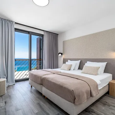 New! Seaview With Heated Pool, A Hot Tub, Finnish Sauna And Billiards Villa