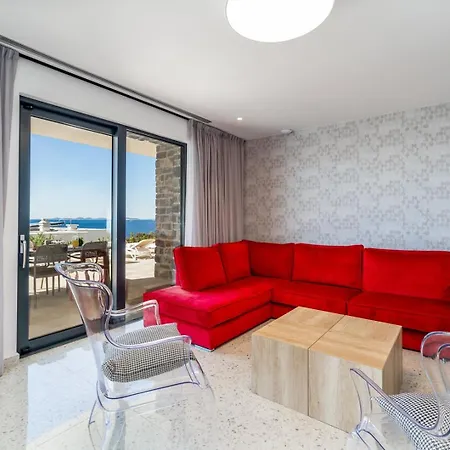 New! Seaview With Heated Pool, A Hot Tub, Finnish Sauna And Billiards Villa *