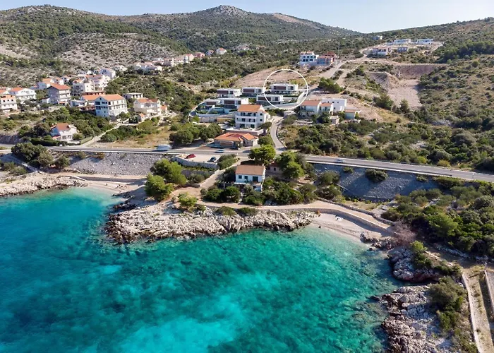 Seaview With Heated Pool, A Hot Tub, Finnish Sauna And Billiards *