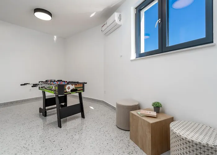 Seaview With Heated Pool, A Hot Tub, Finnish Sauna And Billiards ヴィラ *