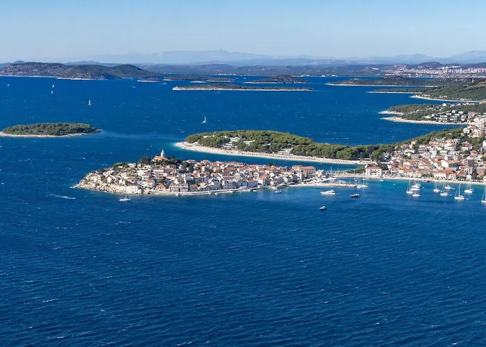 Seaview With Heated Pool, A Hot Tub, Finnish Sauna And Billiards