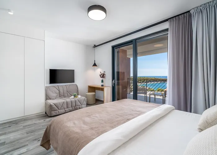 Seaview With Heated Pool, A Hot Tub, Finnish Sauna And Billiards ヴィラ Dolac