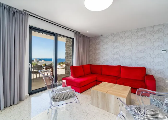 Seaview With Heated Pool, A Hot Tub, Finnish Sauna And Billiards Villa *